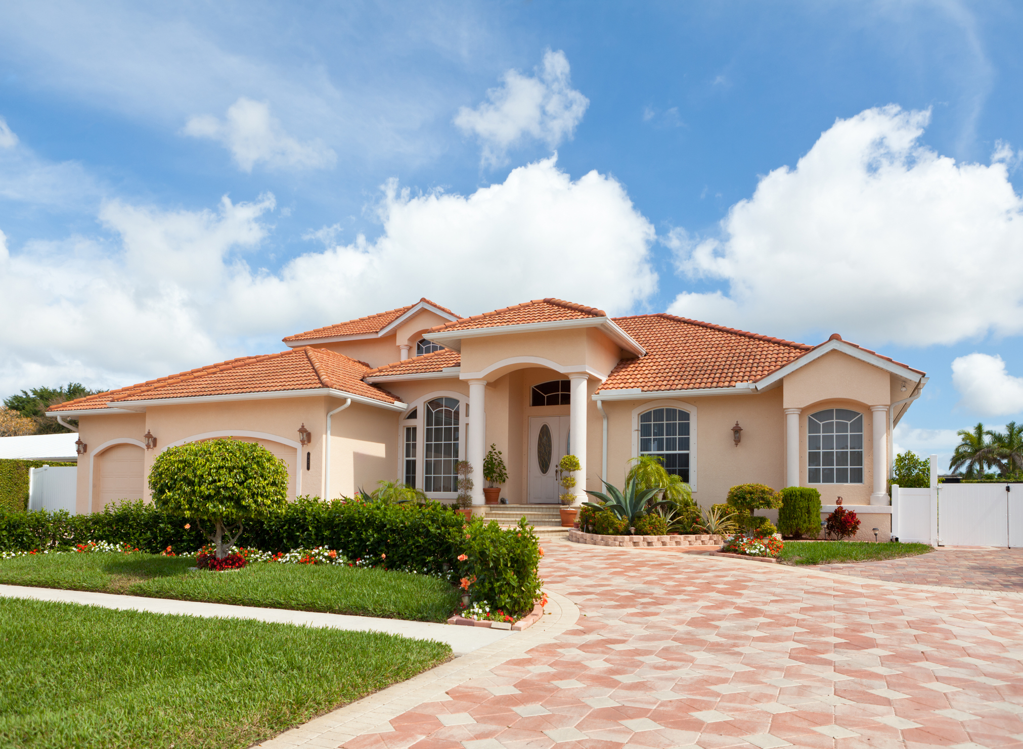 Let Suncoasteam help you buy or sell your Southwest Florida Real Estate!